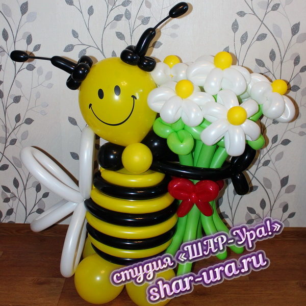 пчела из шаров
